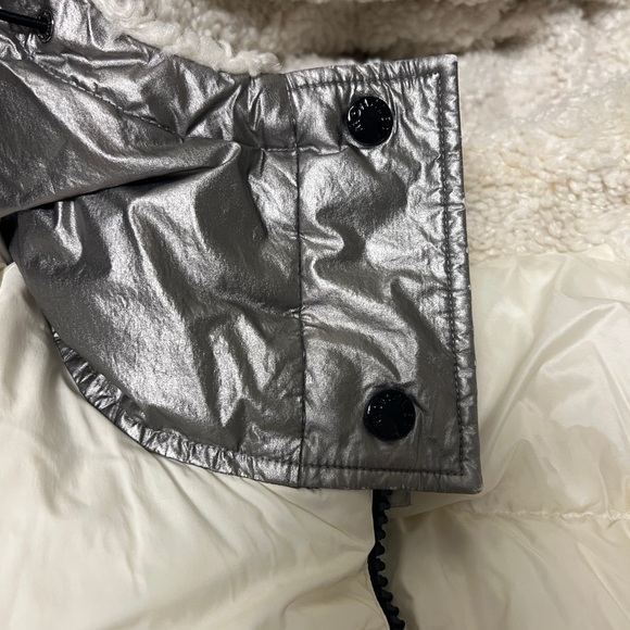 Authentic MONCLER White Puffer Jacket with Metallic Hood Details - Picture 8 of 15